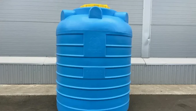 Пластиковая бочка для воды